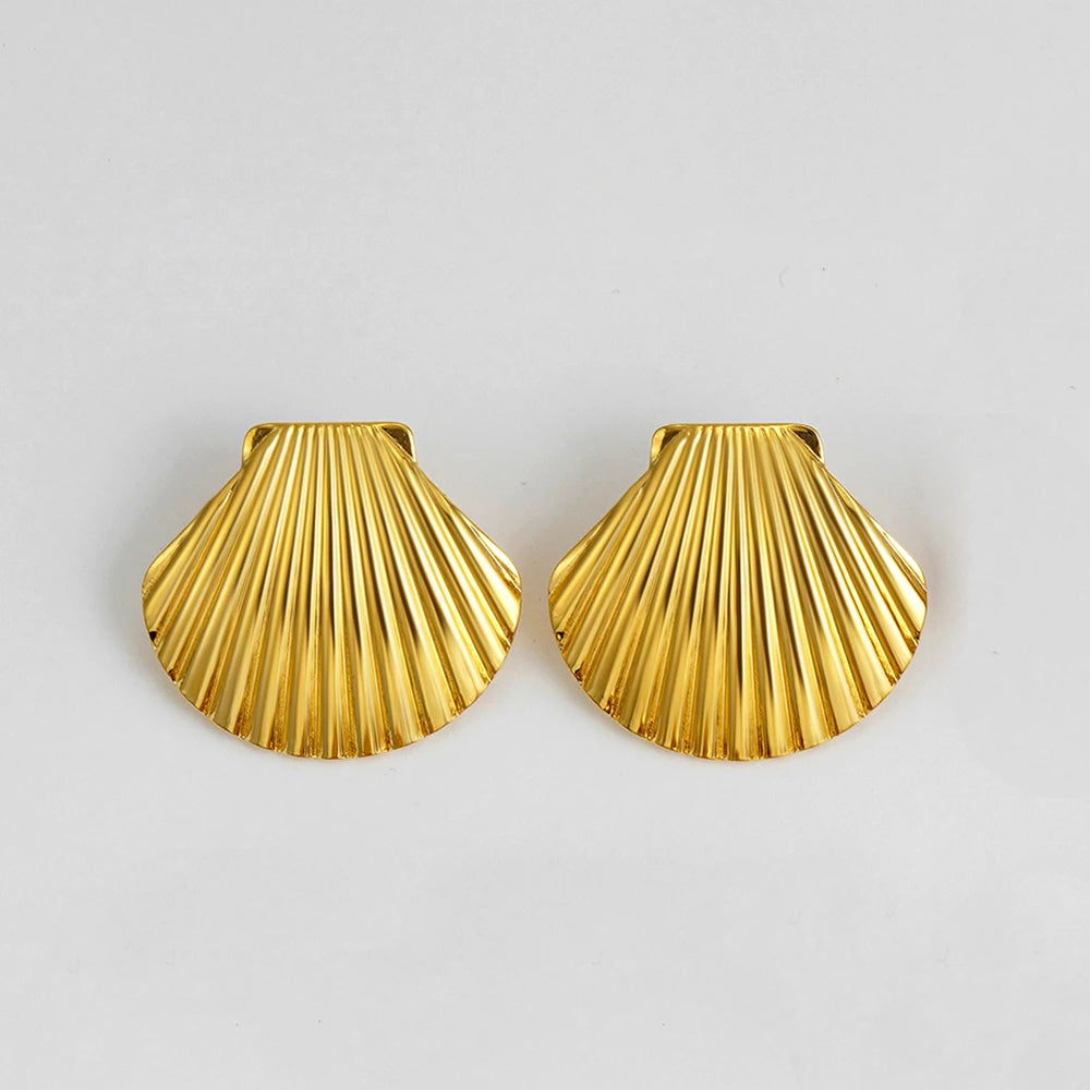 Vintage Gold-Plated Shell & Starfish Earrings