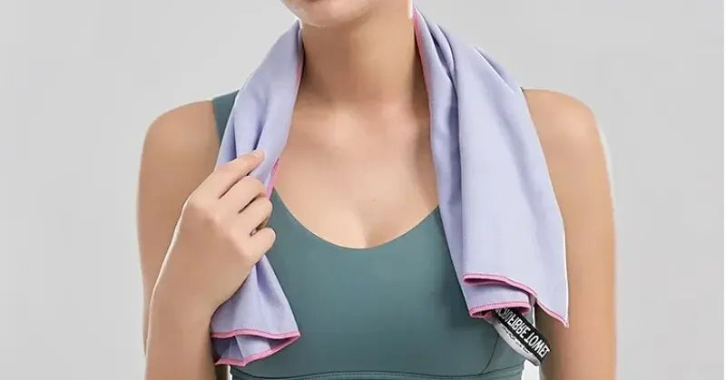Quick-Drying Sports Towel a microfiber blend