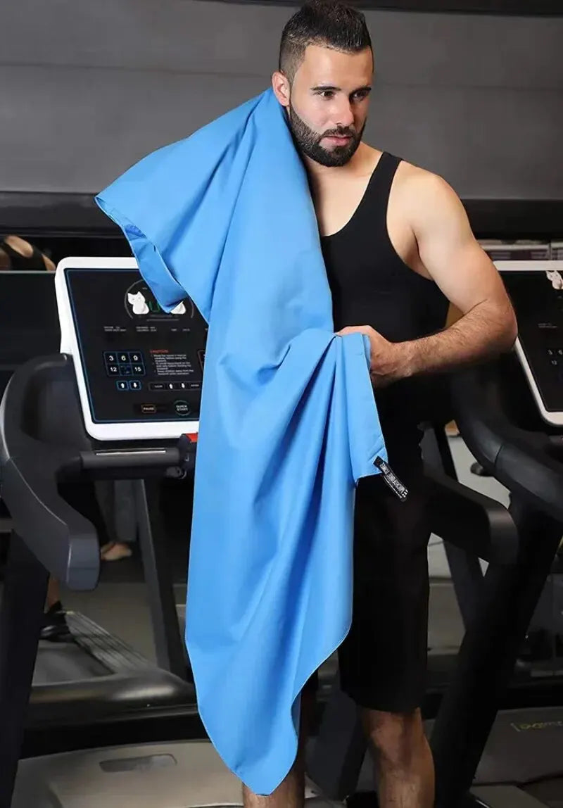 Quick-Drying Sports Towel a microfiber blend