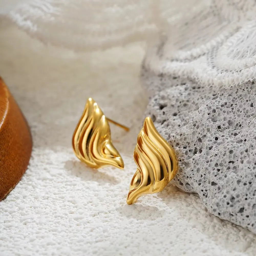 Vintage Gold-Plated Shell & Starfish Earrings