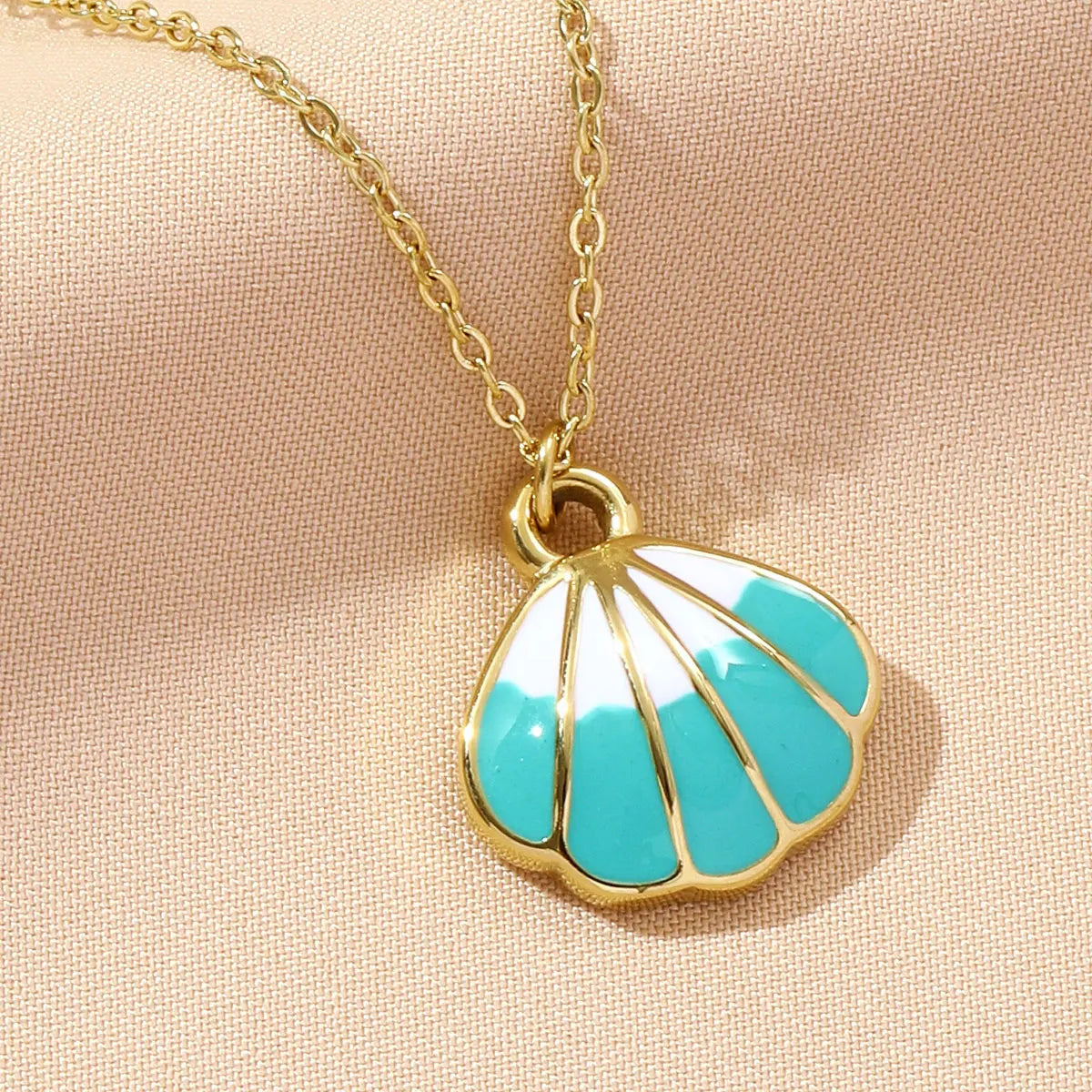 Waterproof Dainty Enamel Shell Necklace – Everyday Elegance!
