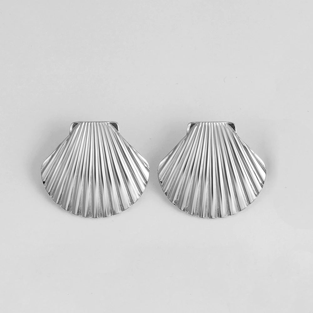 Vintage Gold-Plated Shell & Starfish Earrings