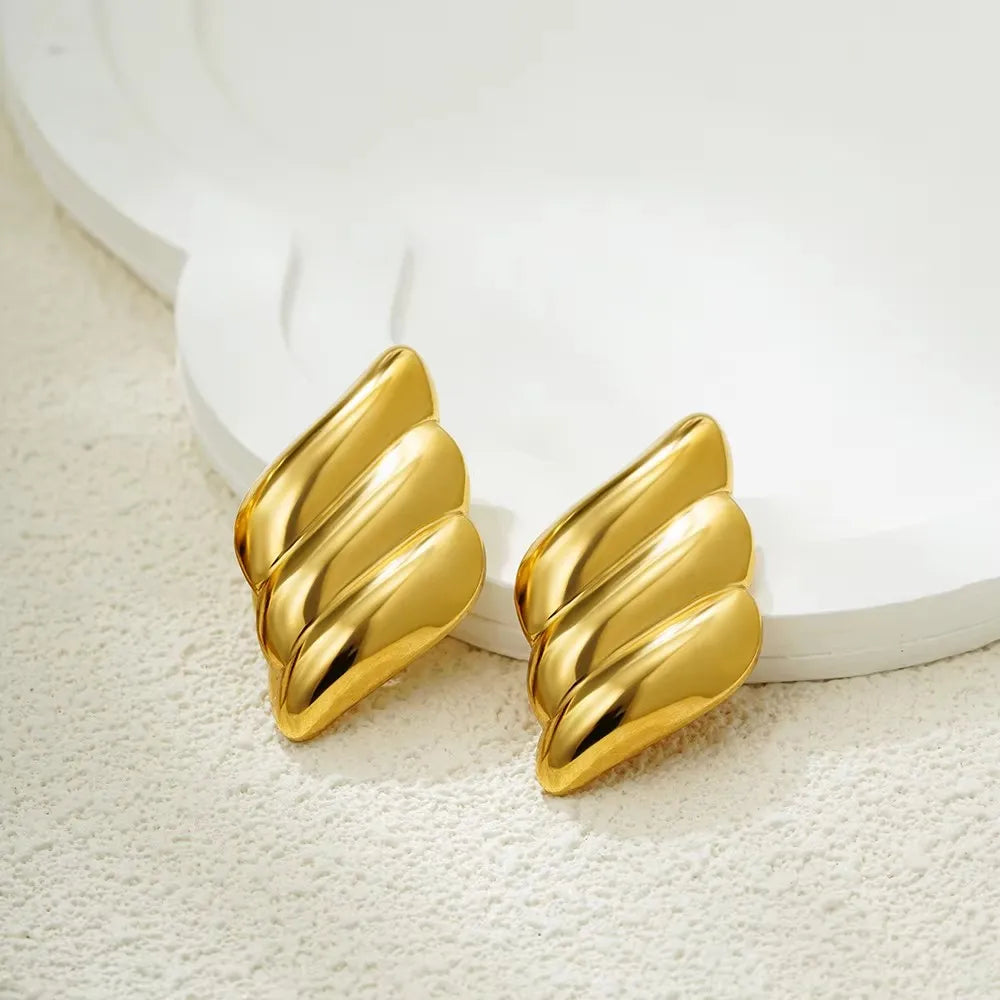 Vintage Gold-Plated Shell & Starfish Earrings